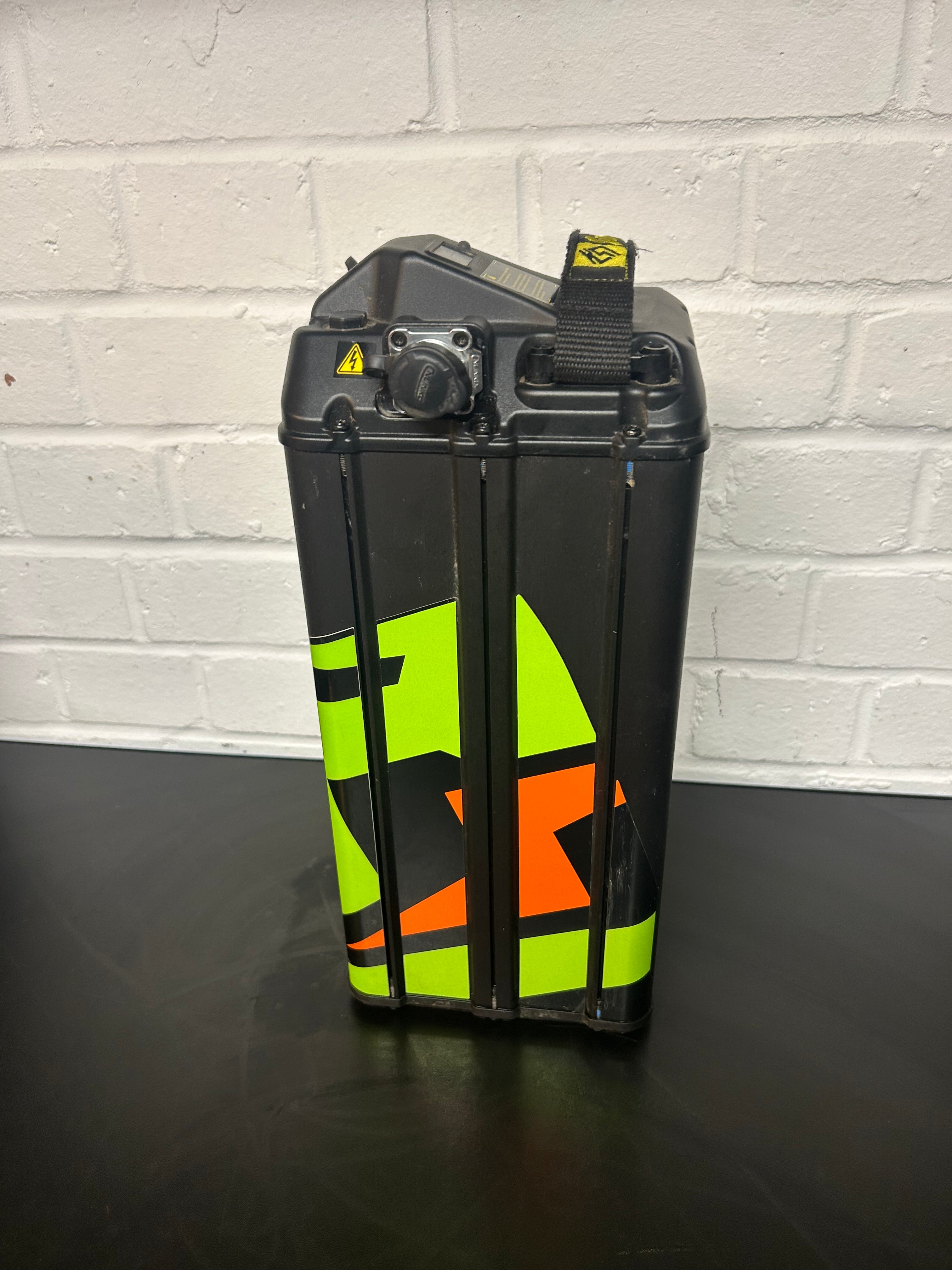 2025 Surron lbx battery