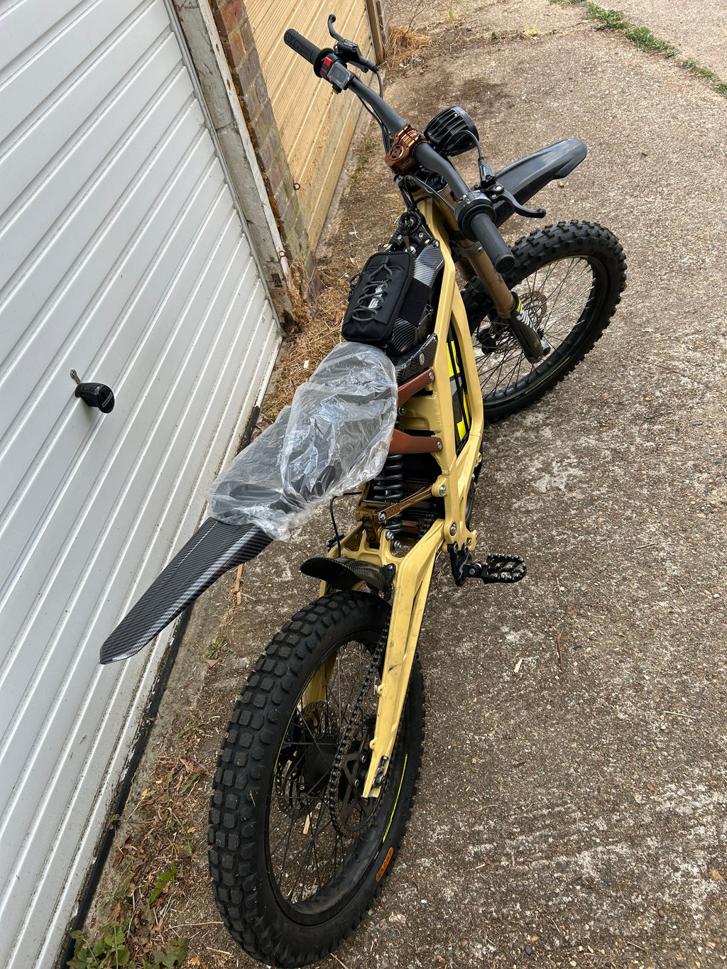 2025 Surron lbx