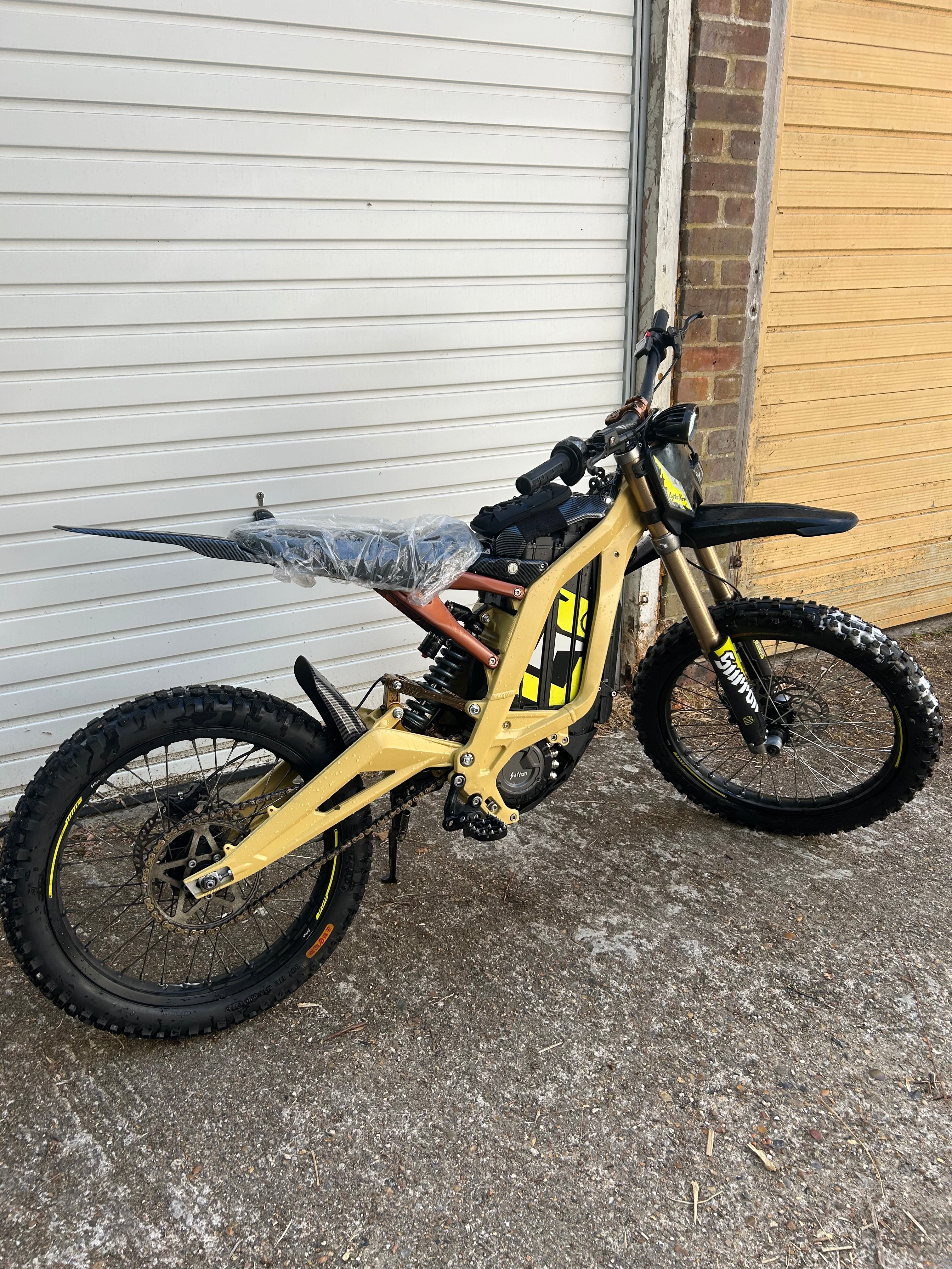 2025 Surron lbx